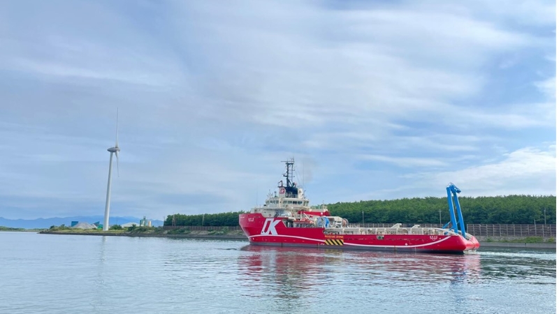 photo, Cable route geo-survey, Aklta Prefecture using MV Kaiyu, supplied by K-Line group company Offshore Operation Co. Ltd.
