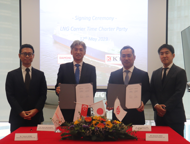 From left:
Takeshi Noma, President & COO, DGI
Takeshi Matsushita, Chairman & CEO, DGI
Takuji Murayama, General Manager, LNG Group, “K” LINE 
Kansuke Ueda, Manager, LNG Team No. 3, LNG Group, “K” LINE 
