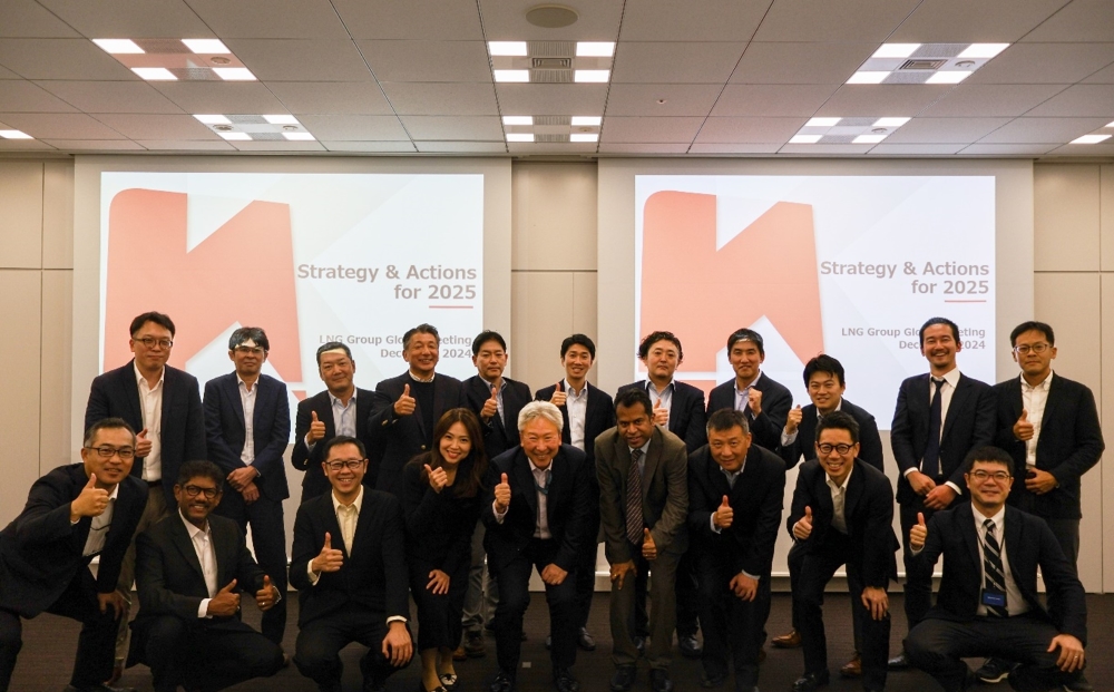 LNG Group commemorative photo