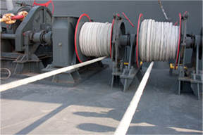 Electric Mooring Winches and Mooring Lines (bow)