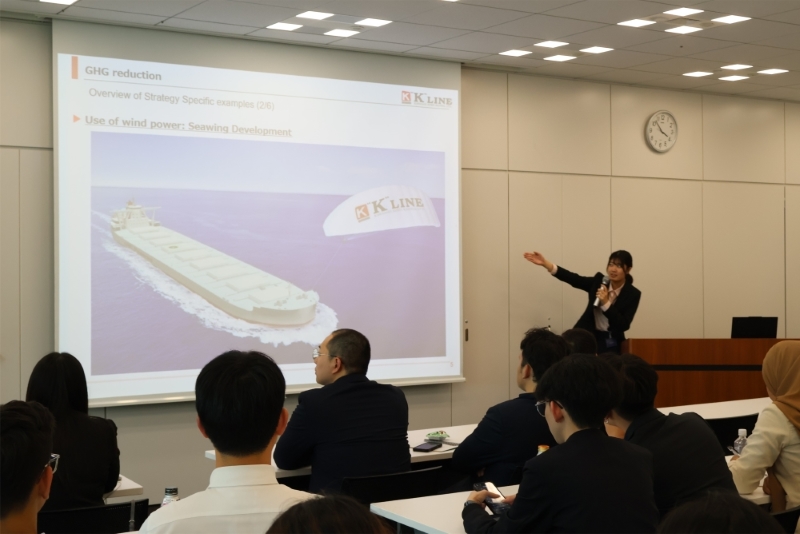 当社訪問の様子
