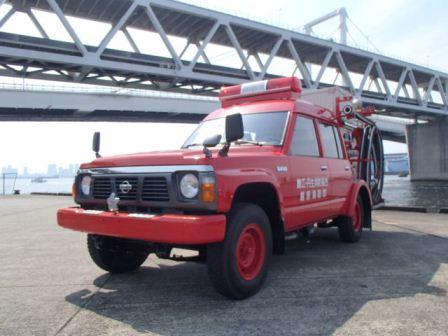 福井県ペルー友好協会から寄贈される消防車