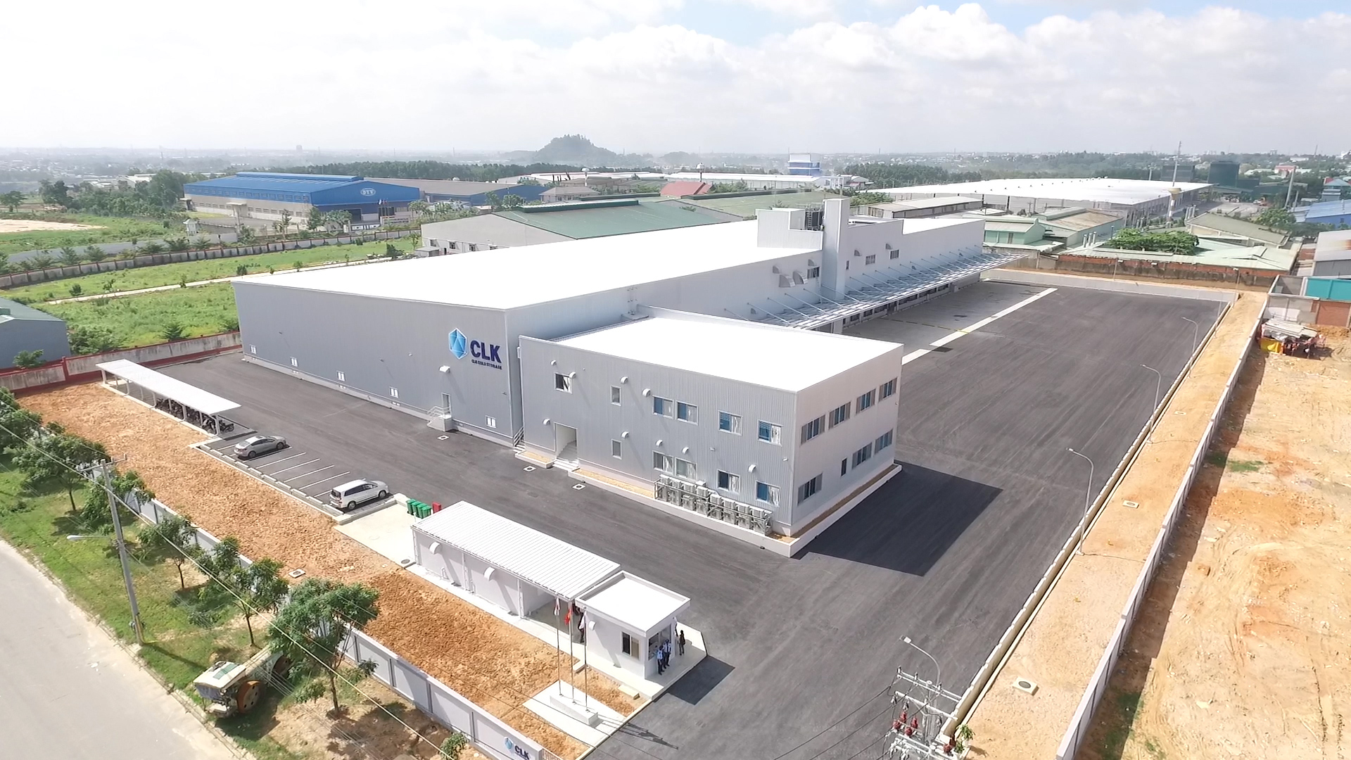 倉庫保管事業で冷凍・冷蔵倉庫を運営するベトナムのCLK Cold Storage Company Limitedの建物の写真